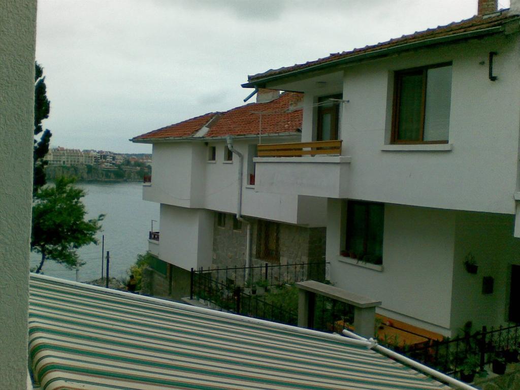 Farlalievi Guest House سوزوبول المظهر الخارجي الصورة