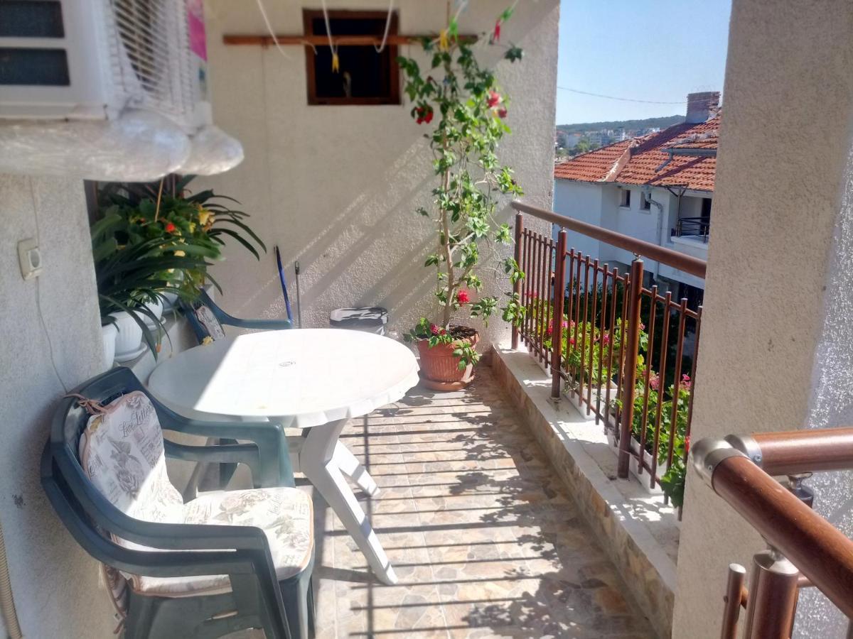 Farlalievi Guest House سوزوبول المظهر الخارجي الصورة