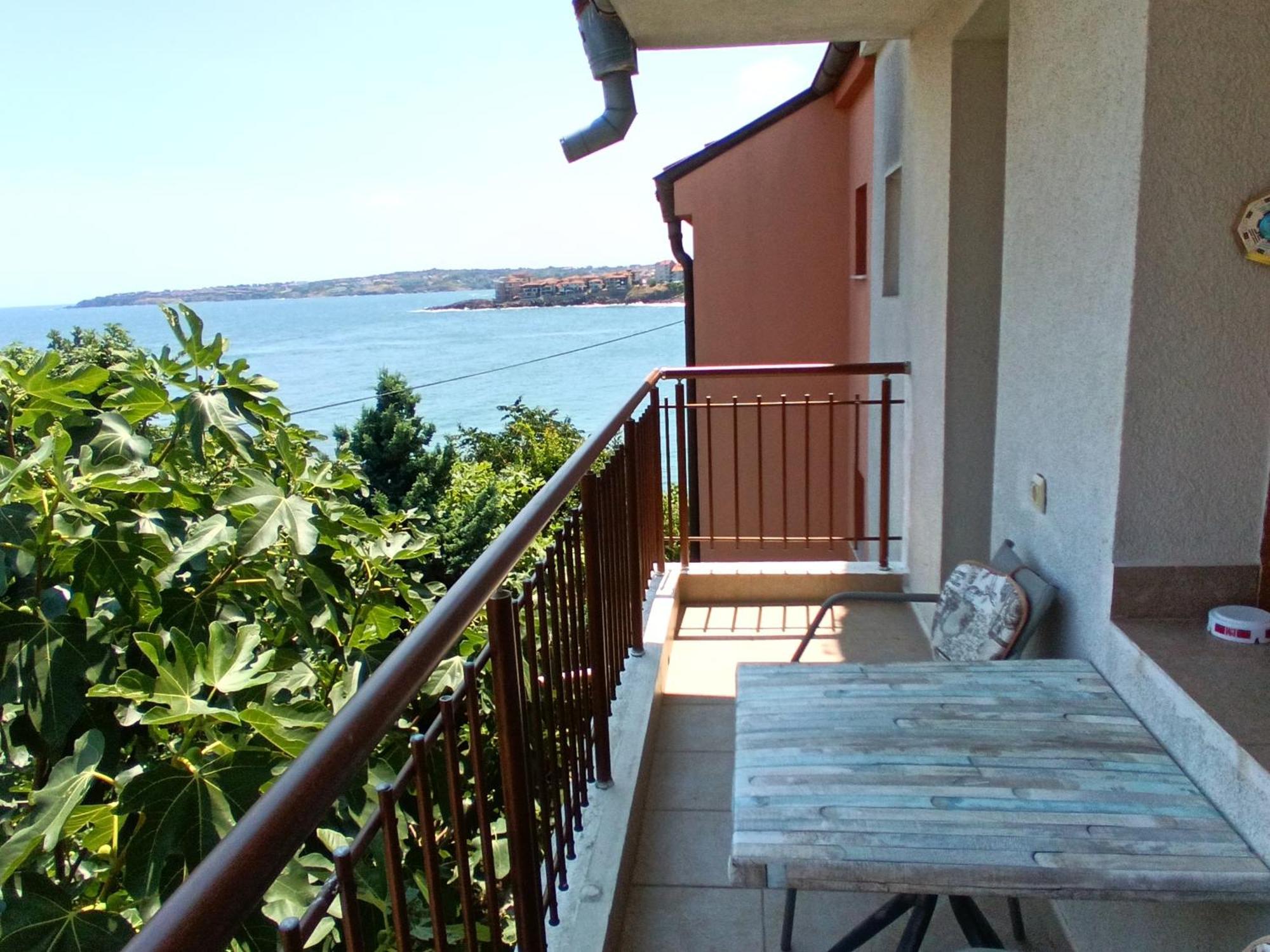Farlalievi Guest House سوزوبول المظهر الخارجي الصورة