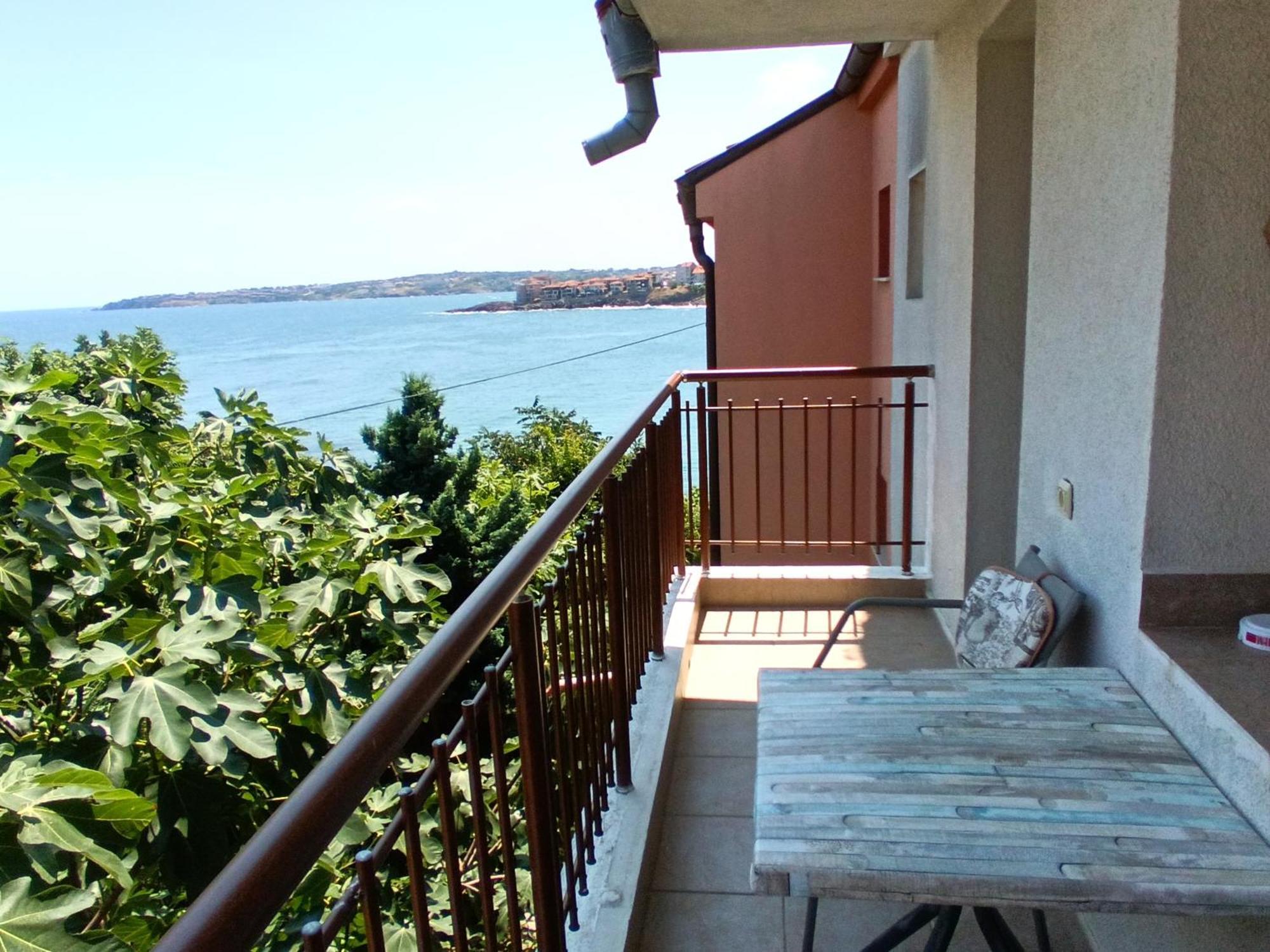 Farlalievi Guest House سوزوبول المظهر الخارجي الصورة