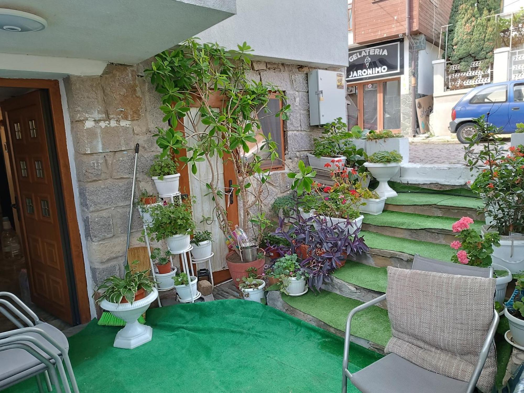 Farlalievi Guest House سوزوبول المظهر الخارجي الصورة